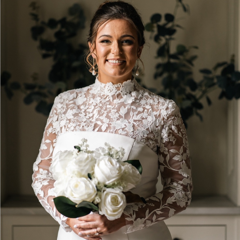 Elegant White Rose Bouquet